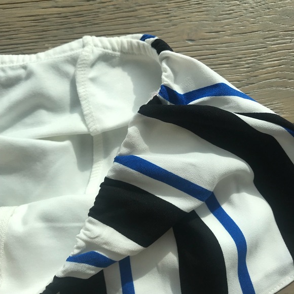 BNWT Forever 21 crop striped top - Picture 3 of 3